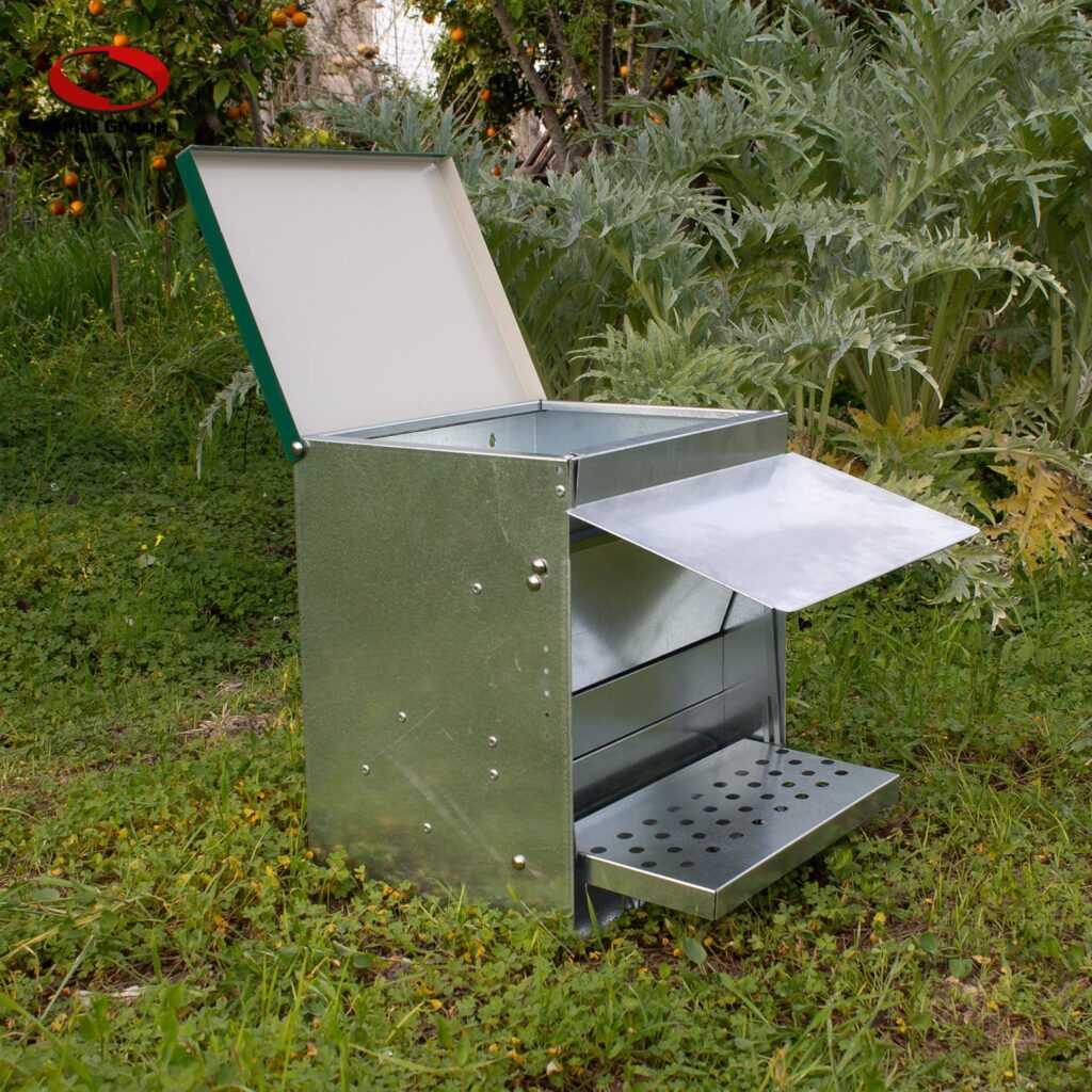 Chicken Feeder treadle use case